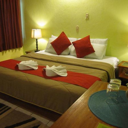 Hotel Jaguar Inn Tikal Exteriér fotografie
