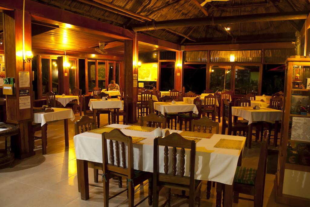 Hotel Jaguar Inn Tikal Exteriér fotografie